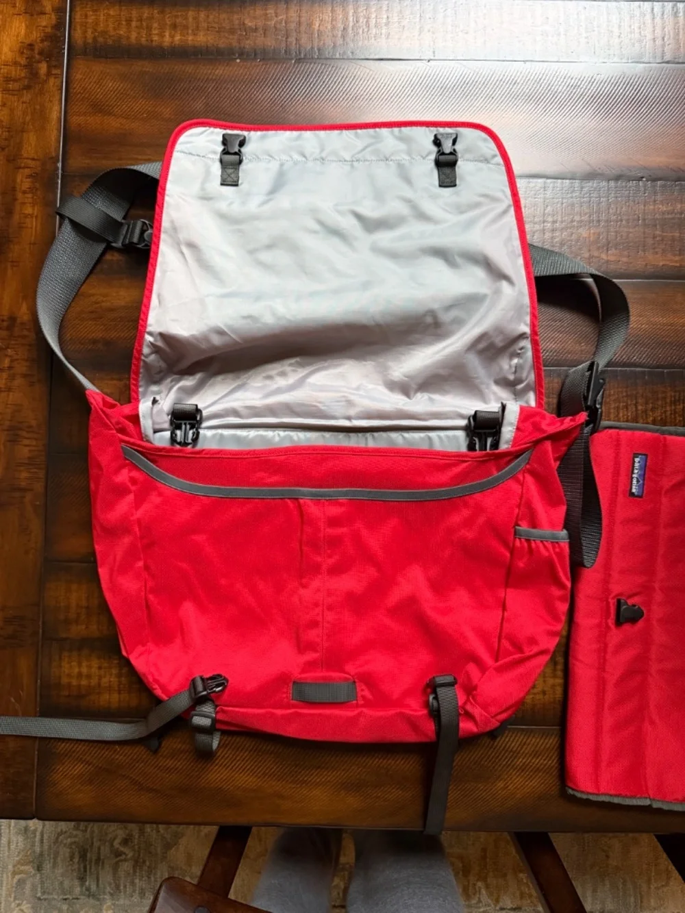 Patagonia Half Mass Messenger Laptop Bag, Red
